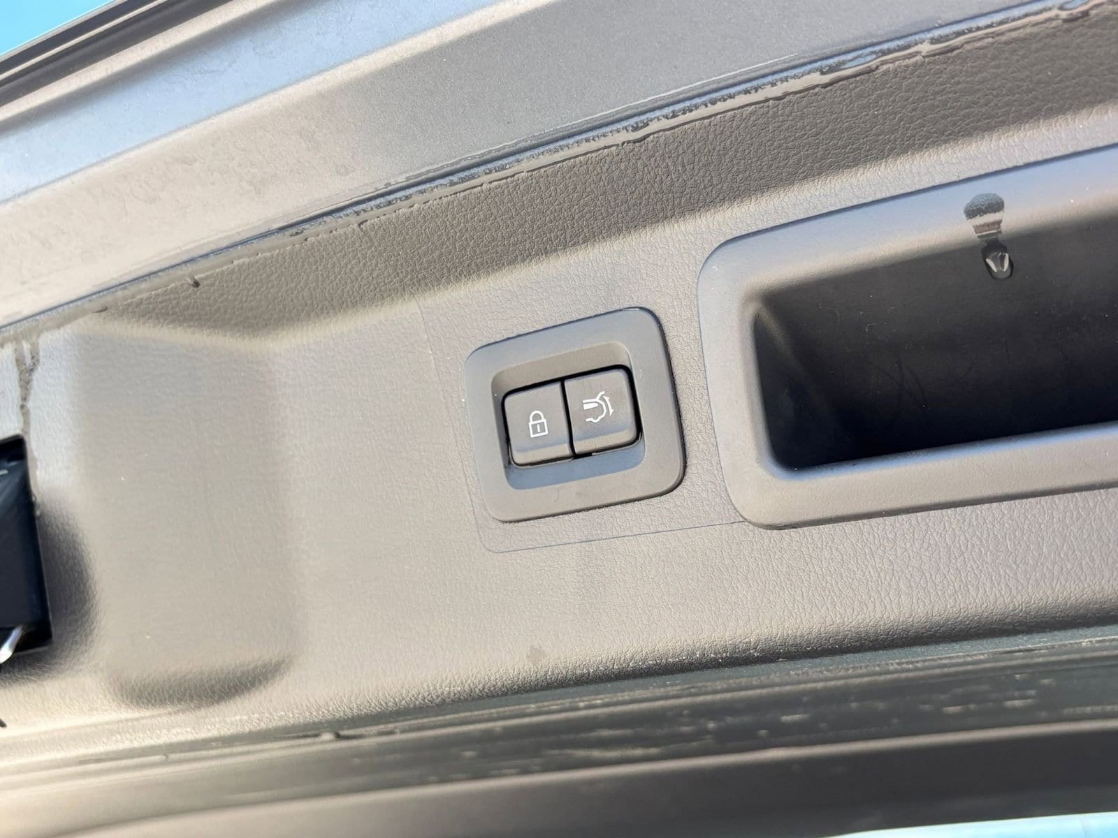 Thumbnail: 2025 Mazda CX-50 - 23