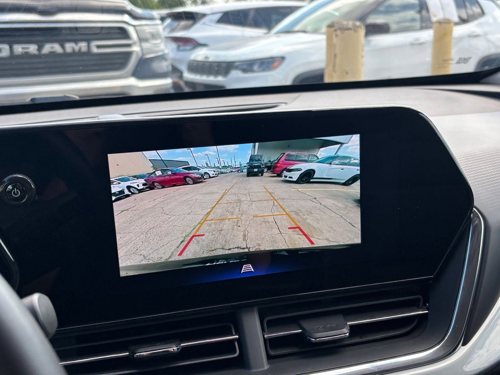 Thumbnail: 2025 Chevrolet Trax - 22