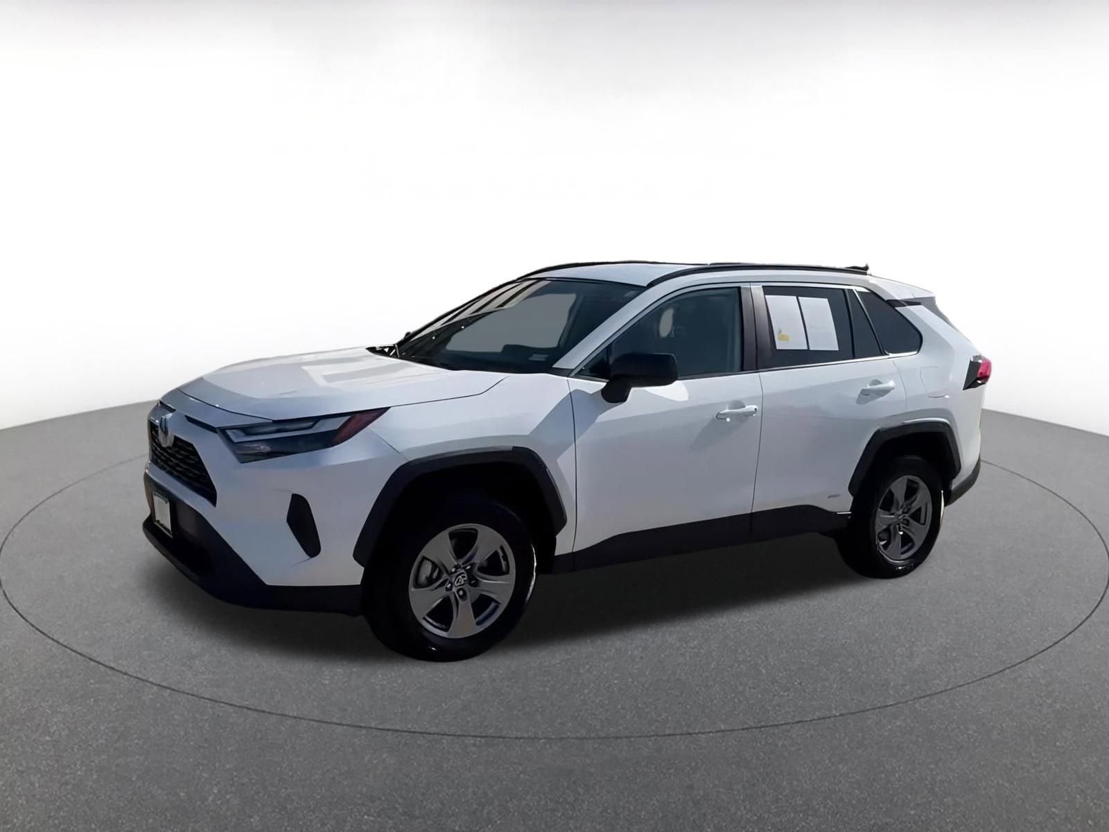 Thumbnail: 2025 Toyota RAV4 - 8