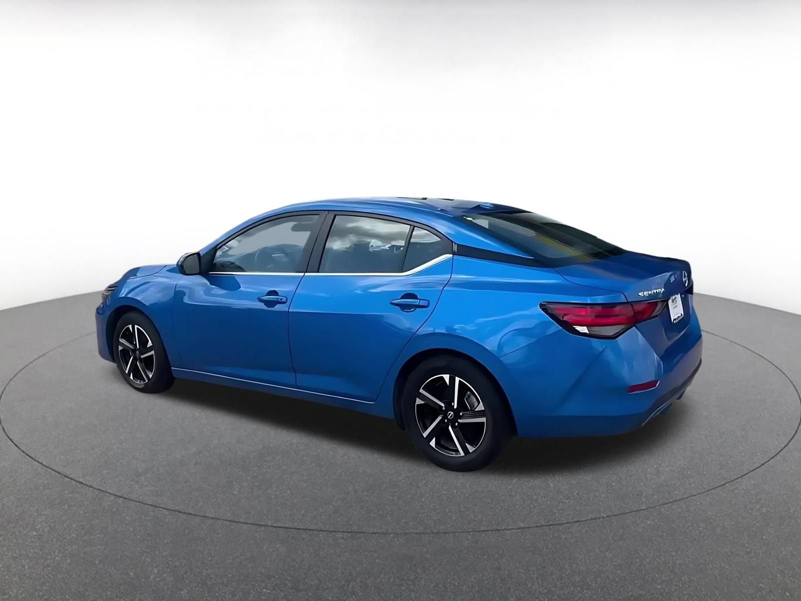 Thumbnail: 2025 Nissan Sentra - 10