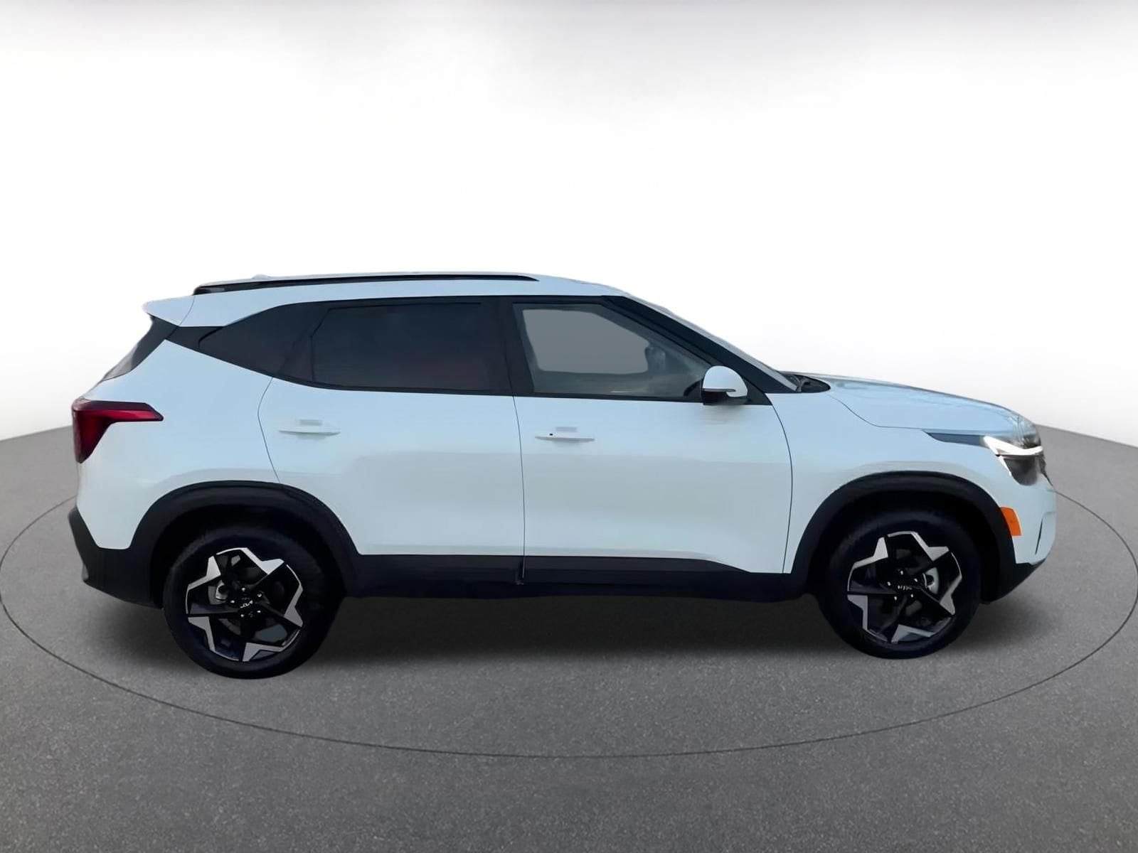 Thumbnail: 2025 Kia Seltos - 16