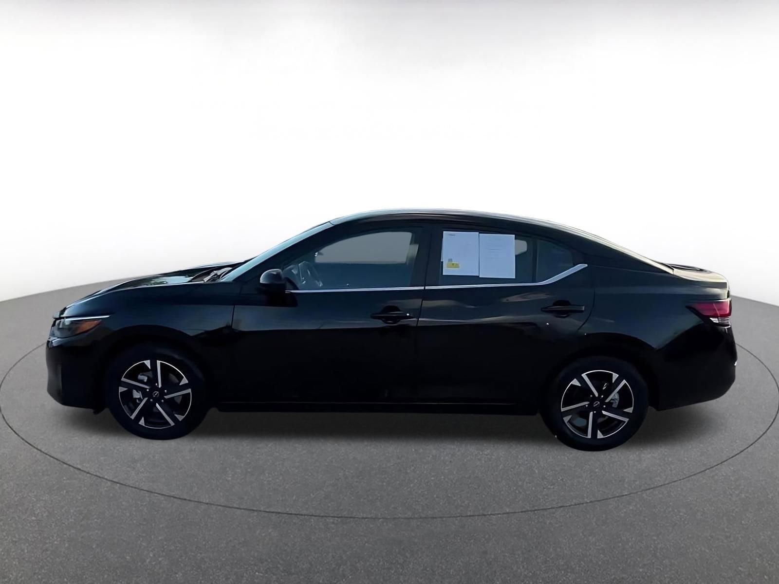 Thumbnail: 2025 Nissan Sentra - 9