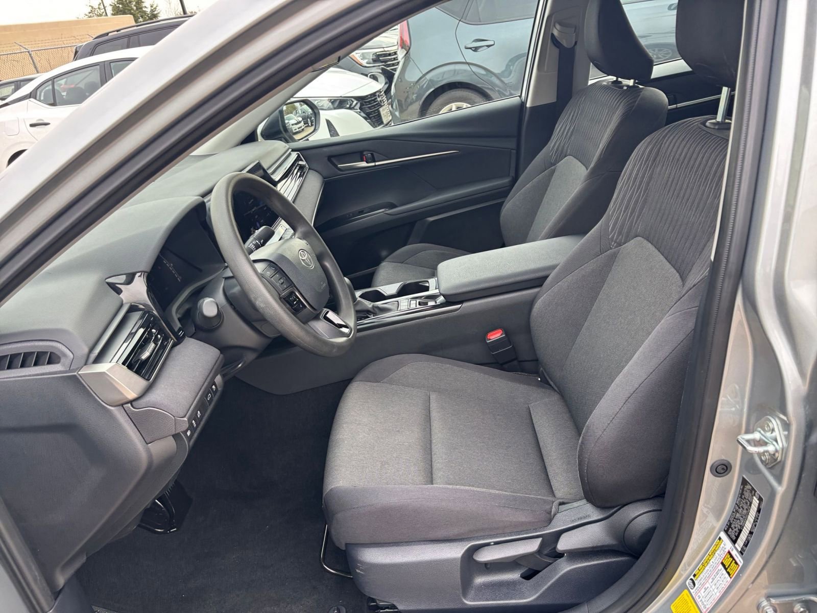 Thumbnail: 2025 Toyota Camry - 25