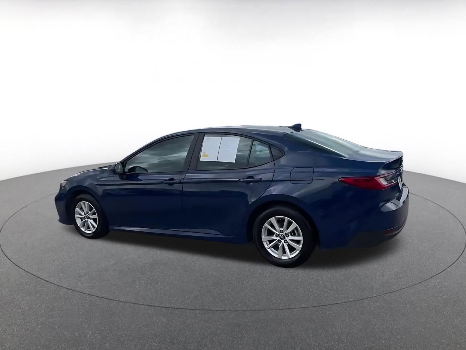 Thumbnail: 2025 Toyota Camry - 10