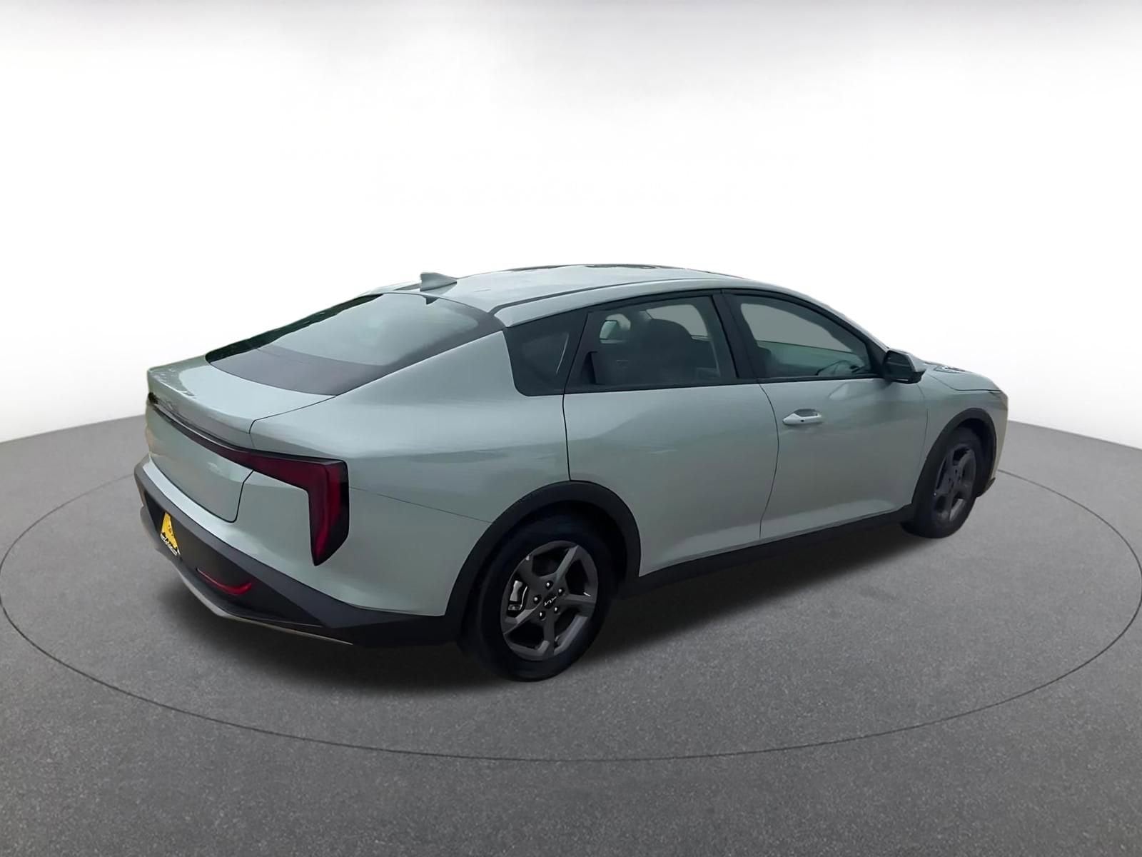 Thumbnail: 2025 Kia K4 - 14