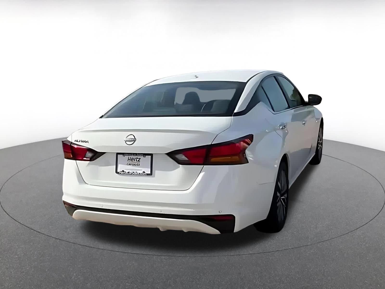 Thumbnail: 2025 Nissan Altima - 15