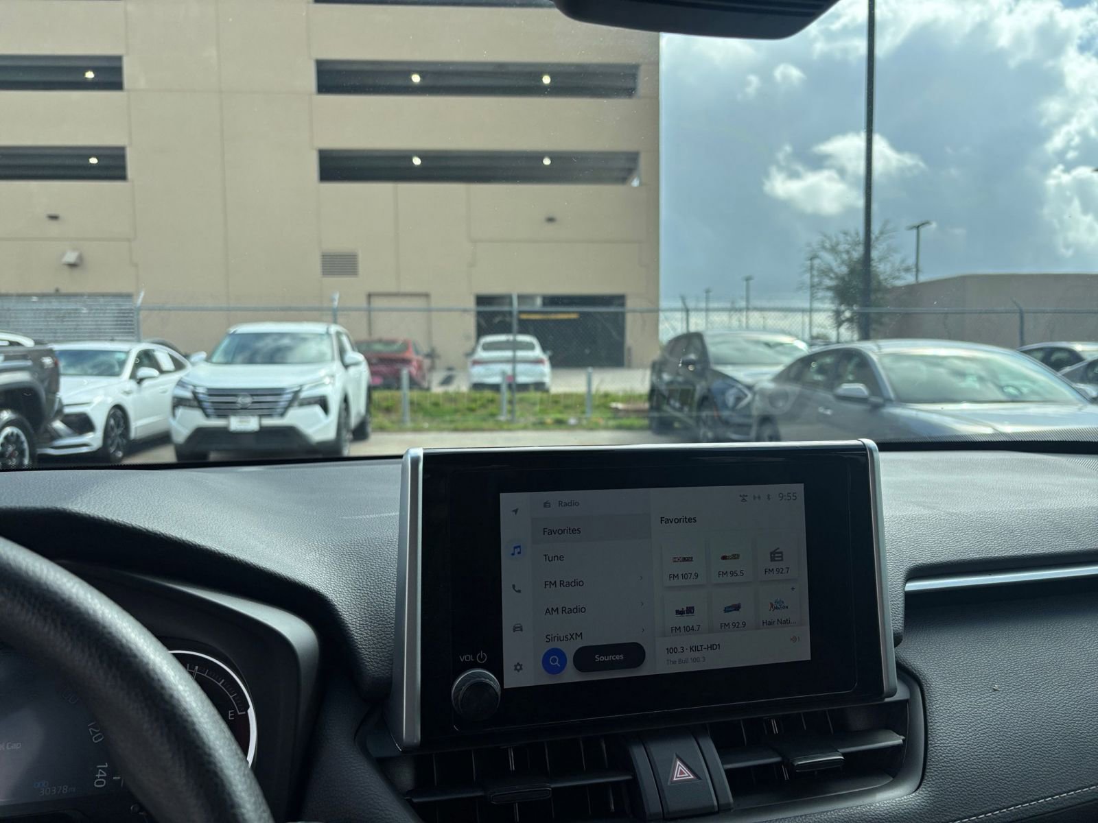 Thumbnail: 2025 Toyota RAV4 - 17