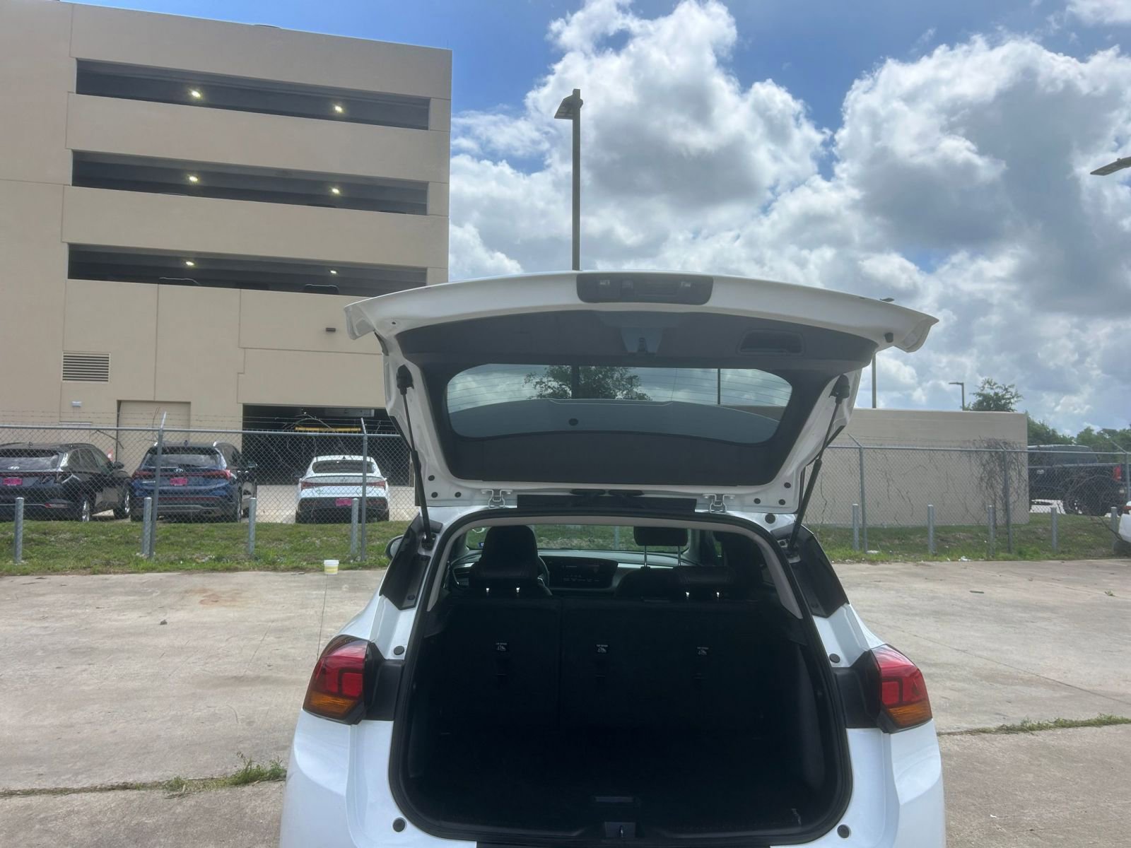 Thumbnail: 2025 Buick Encore GX - 30