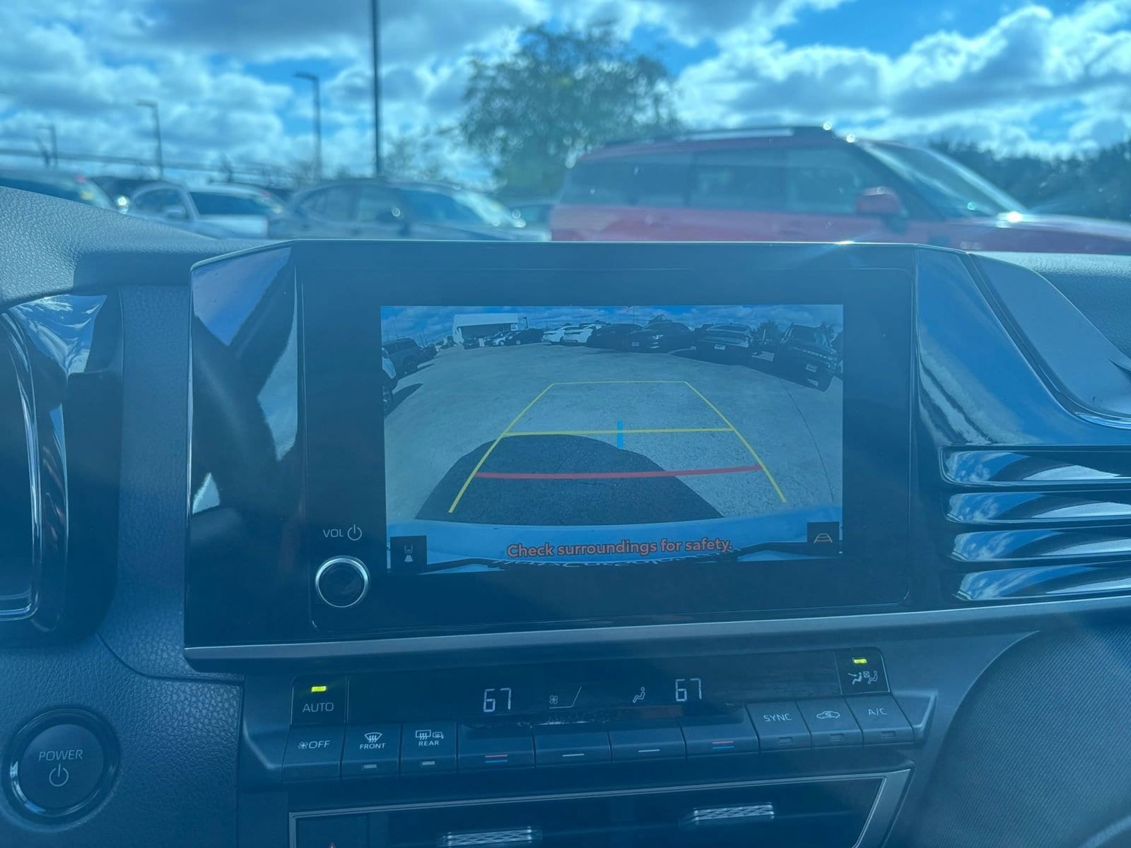 Thumbnail: 2025 Toyota Camry - 17