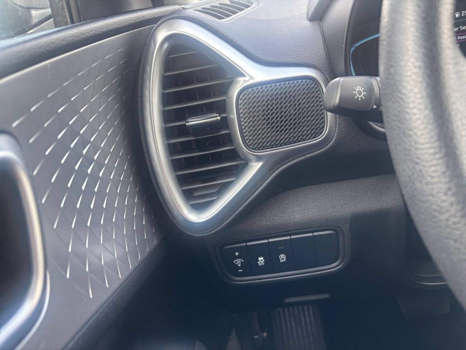 Thumbnail: 2025 Kia Soul - 31