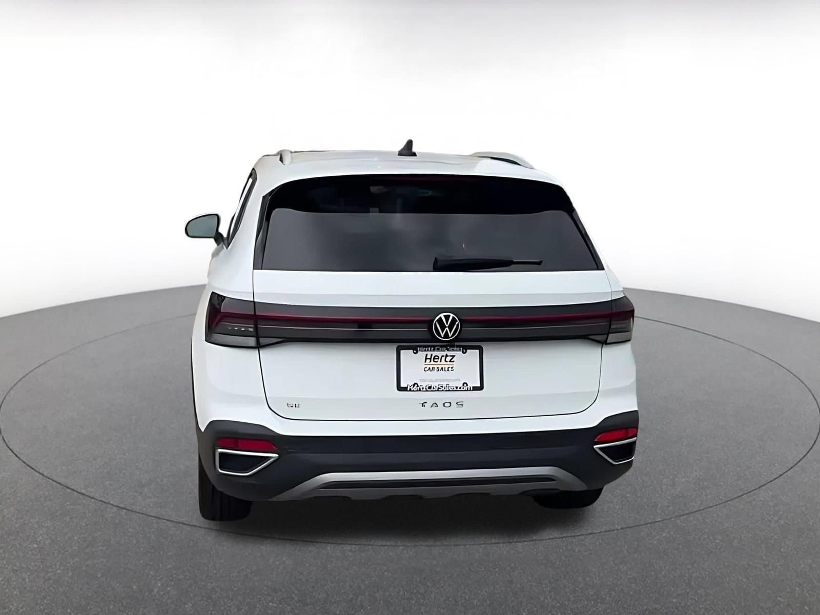 Thumbnail: 2026 Volkswagen Taos - 8