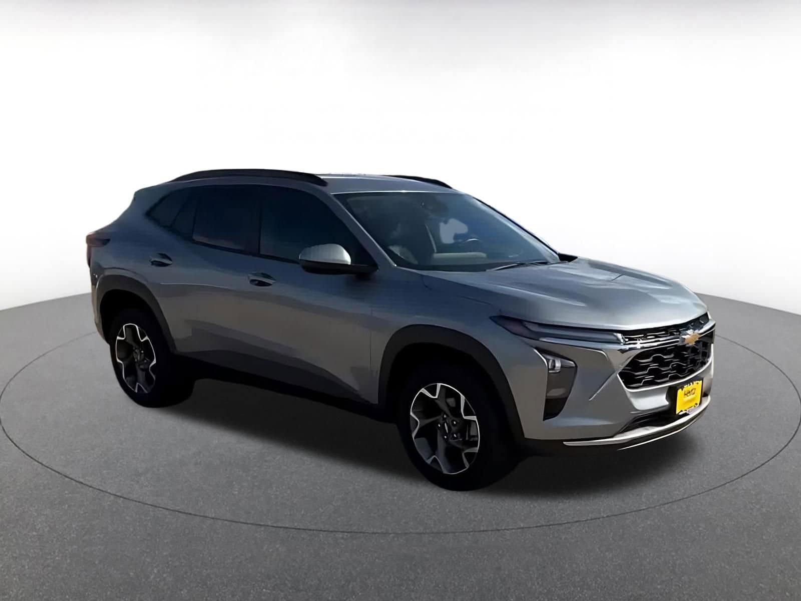 Thumbnail: 2025 Chevrolet Trax - 2
