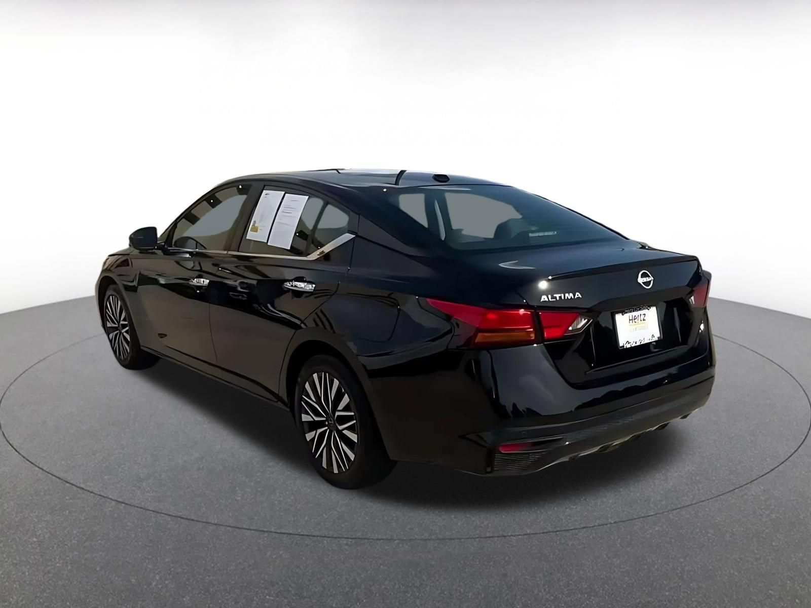 Thumbnail: 2024 Nissan Altima - 10