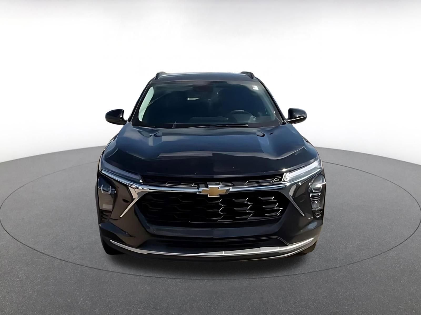 Thumbnail: 2025 Chevrolet Trax - 4