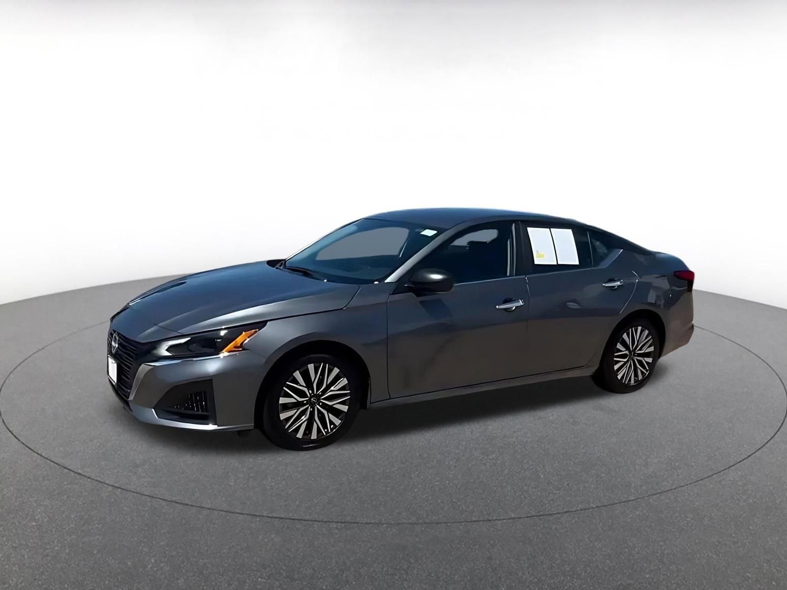 Thumbnail: 2025 Nissan Altima - 8