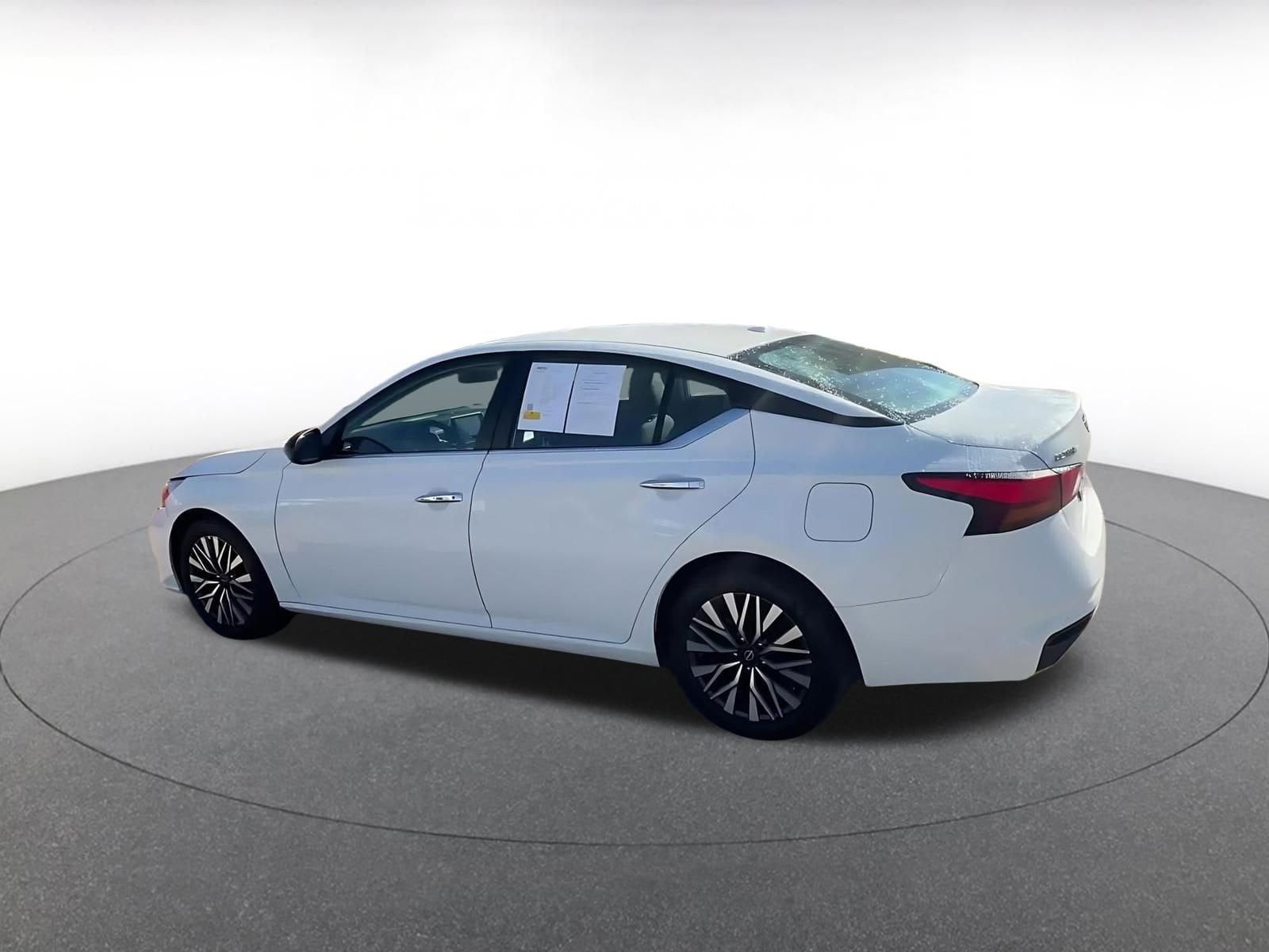 Thumbnail: 2025 Nissan Altima - 10