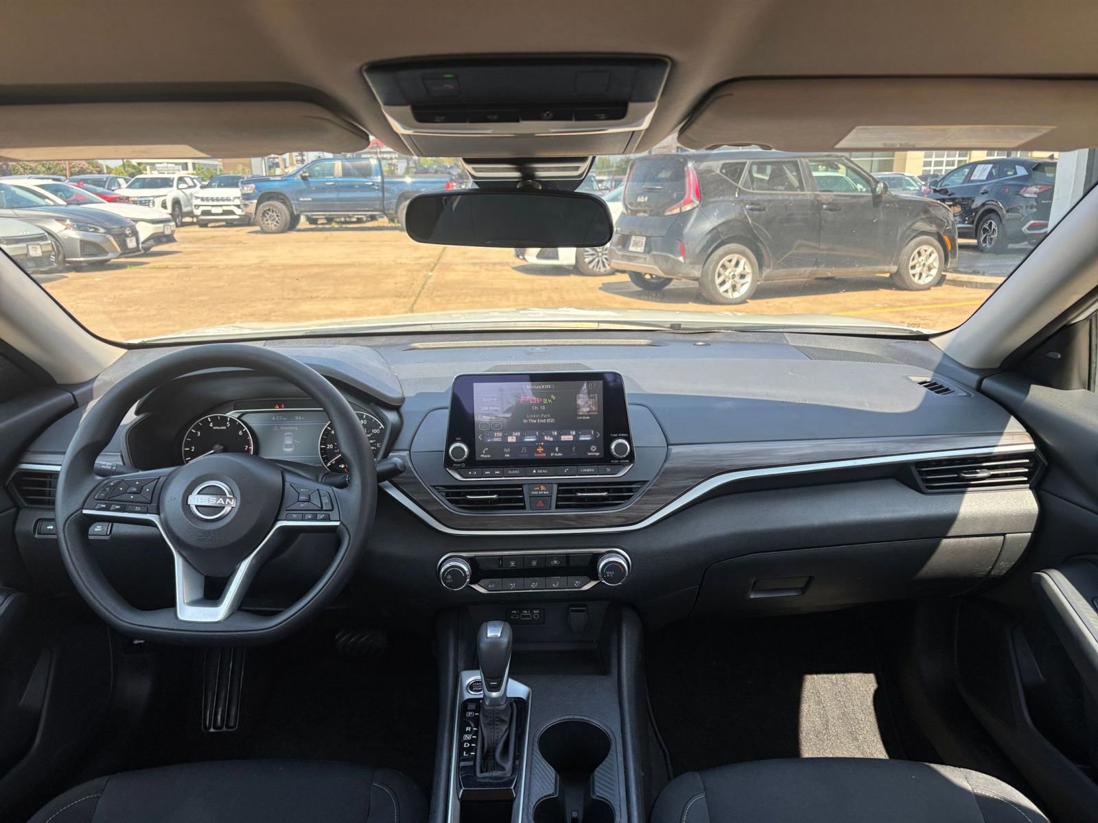 Thumbnail: 2025 Nissan Altima - 33