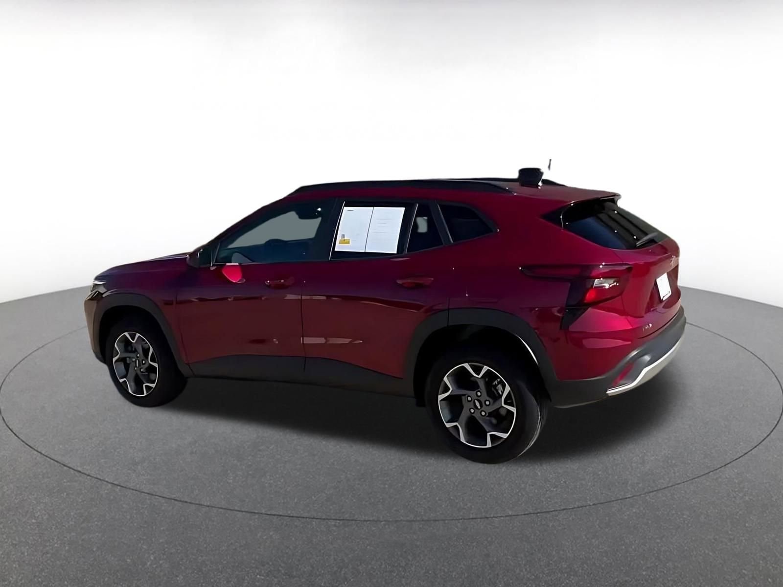 Thumbnail: 2025 Chevrolet Trax - 4