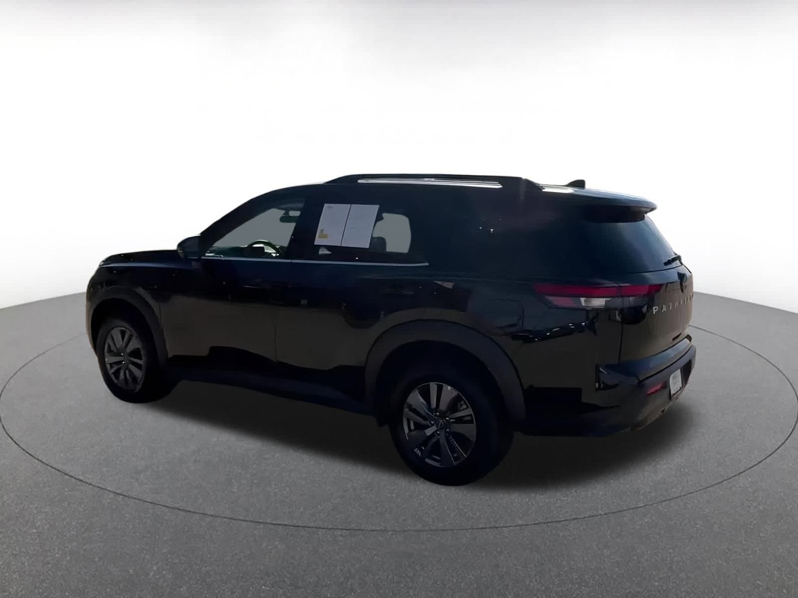 Thumbnail: 2025 Nissan Pathfinder - 9