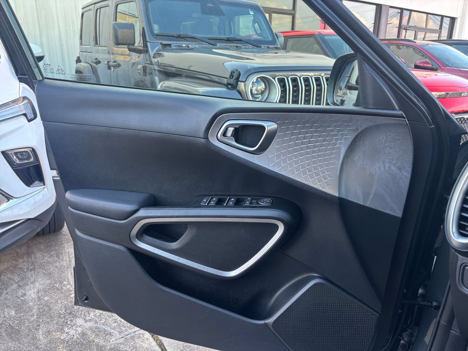 Thumbnail: 2025 Kia Soul - 18