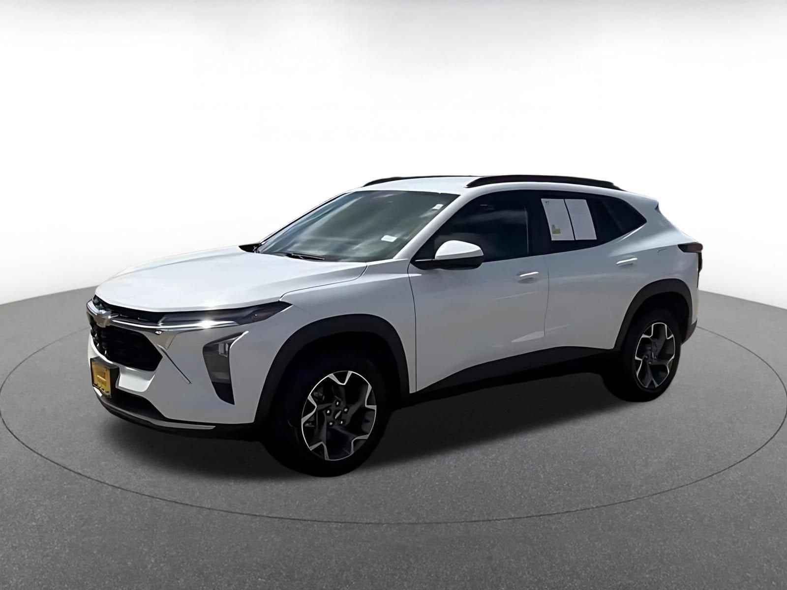 Thumbnail: 2025 Chevrolet Trax - 9