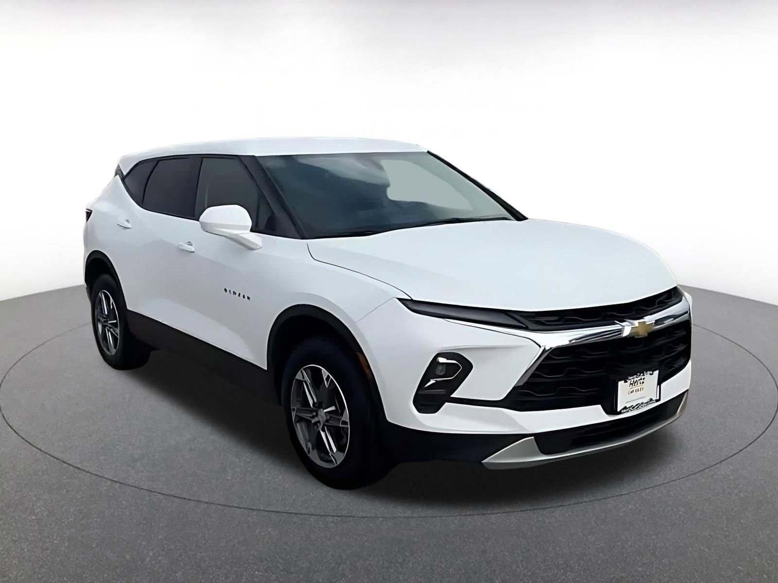 Thumbnail: 2025 Chevrolet Blazer - 3