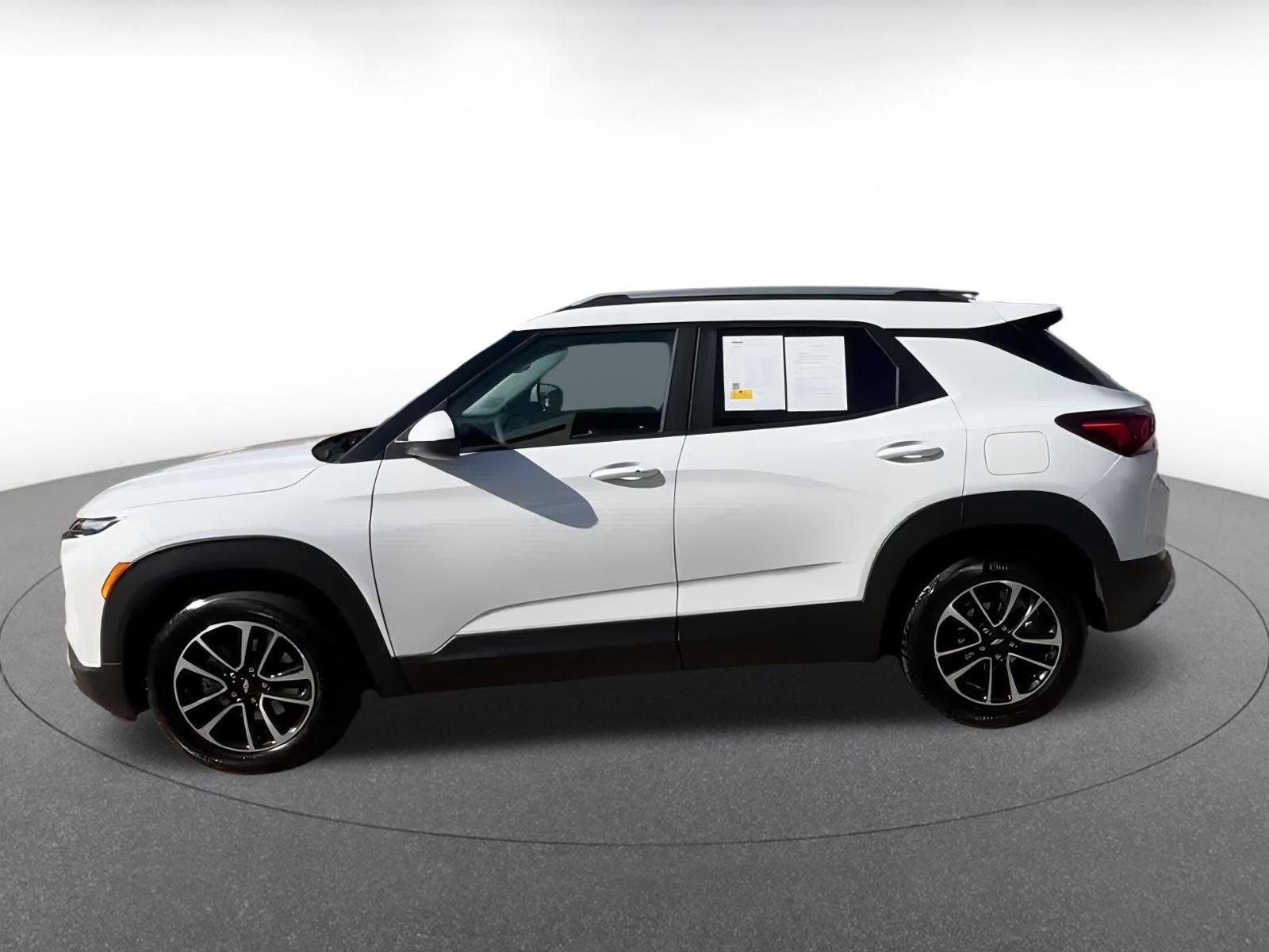 Thumbnail: 2025 Chevrolet TrailBlazer - 9