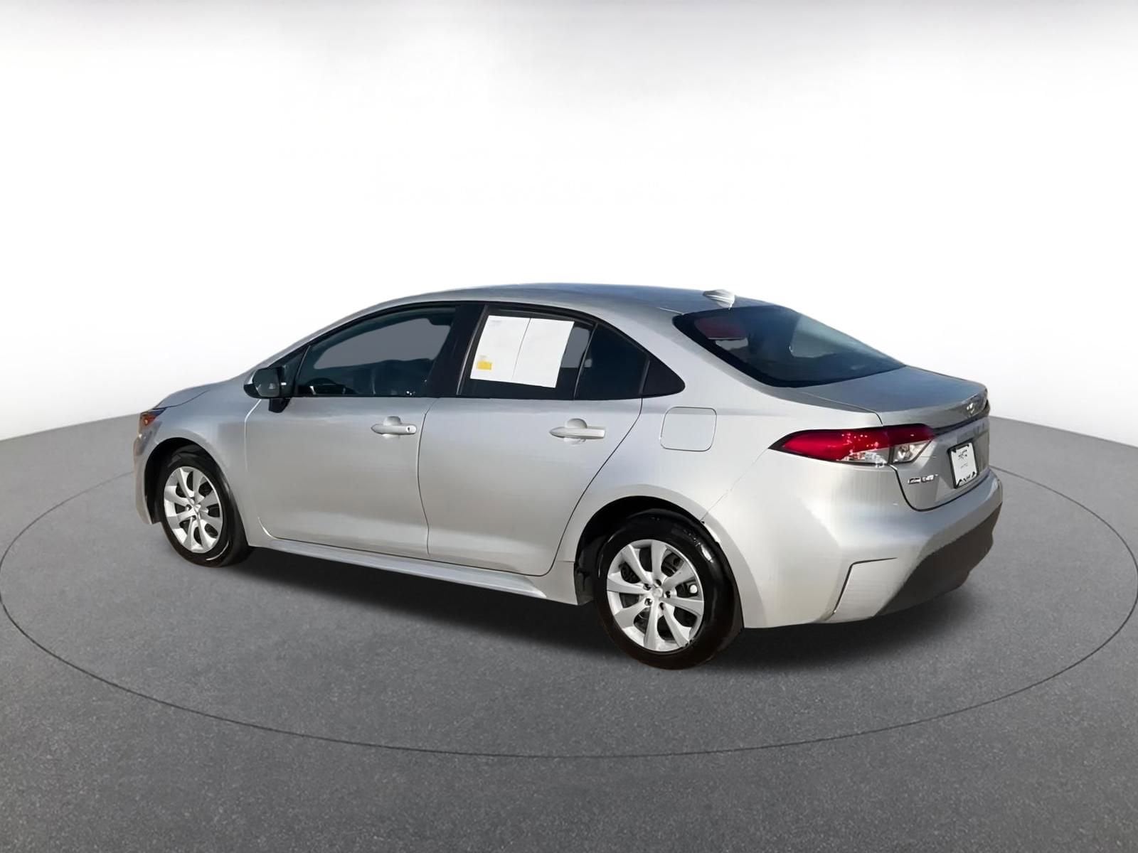 Thumbnail: 2025 Toyota Corolla - 10