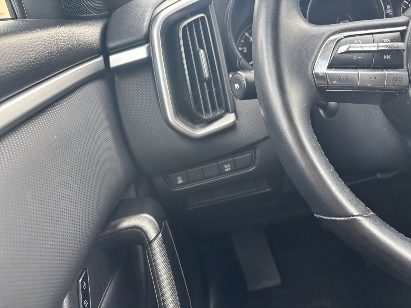 Thumbnail: 2025 Mazda CX-50 - 33