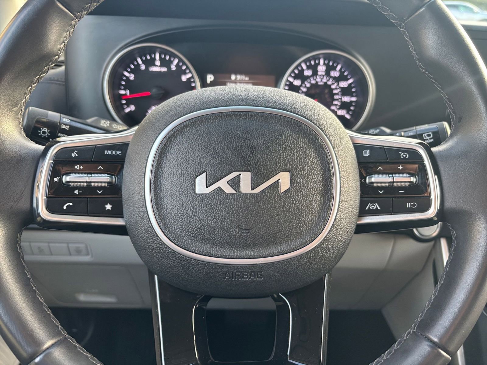 Thumbnail: 2024 Kia Carnival - 29