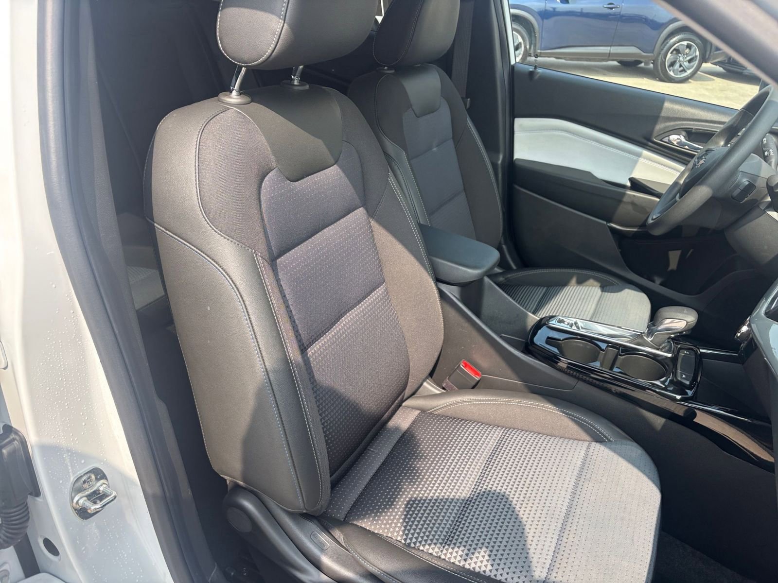 Thumbnail: 2025 Chevrolet Trax - 35