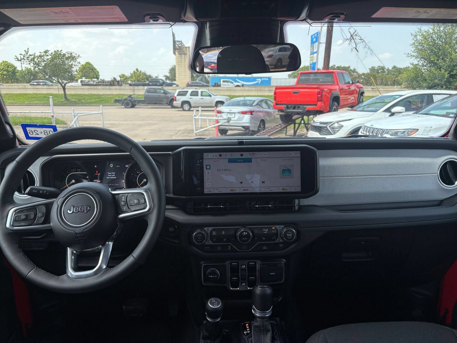 Thumbnail: 2025 Jeep Wrangler - 33