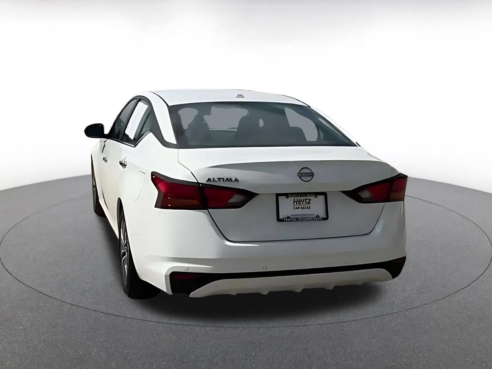 Thumbnail: 2025 Nissan Altima - 10