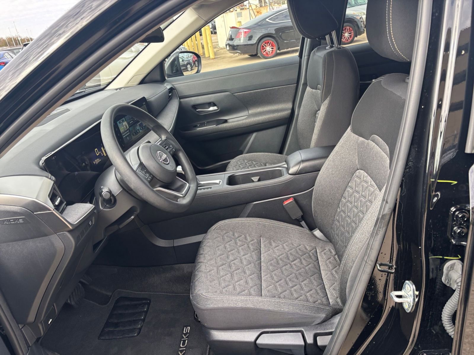 Thumbnail: 2025 Nissan Kicks - 24