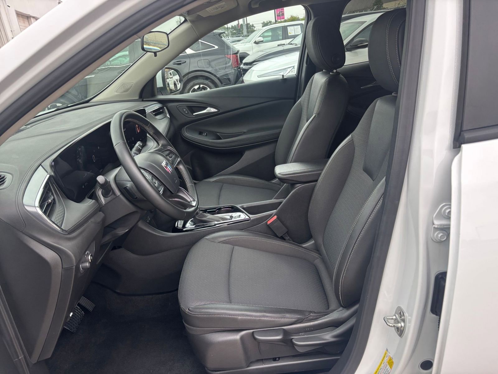 Thumbnail: 2025 Buick Encore GX - 25