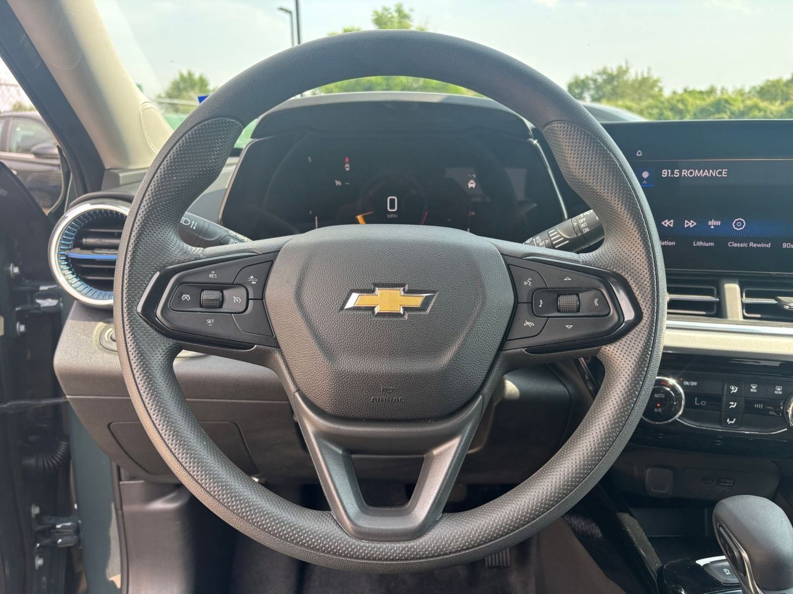 Thumbnail: 2025 Chevrolet Trax - 27