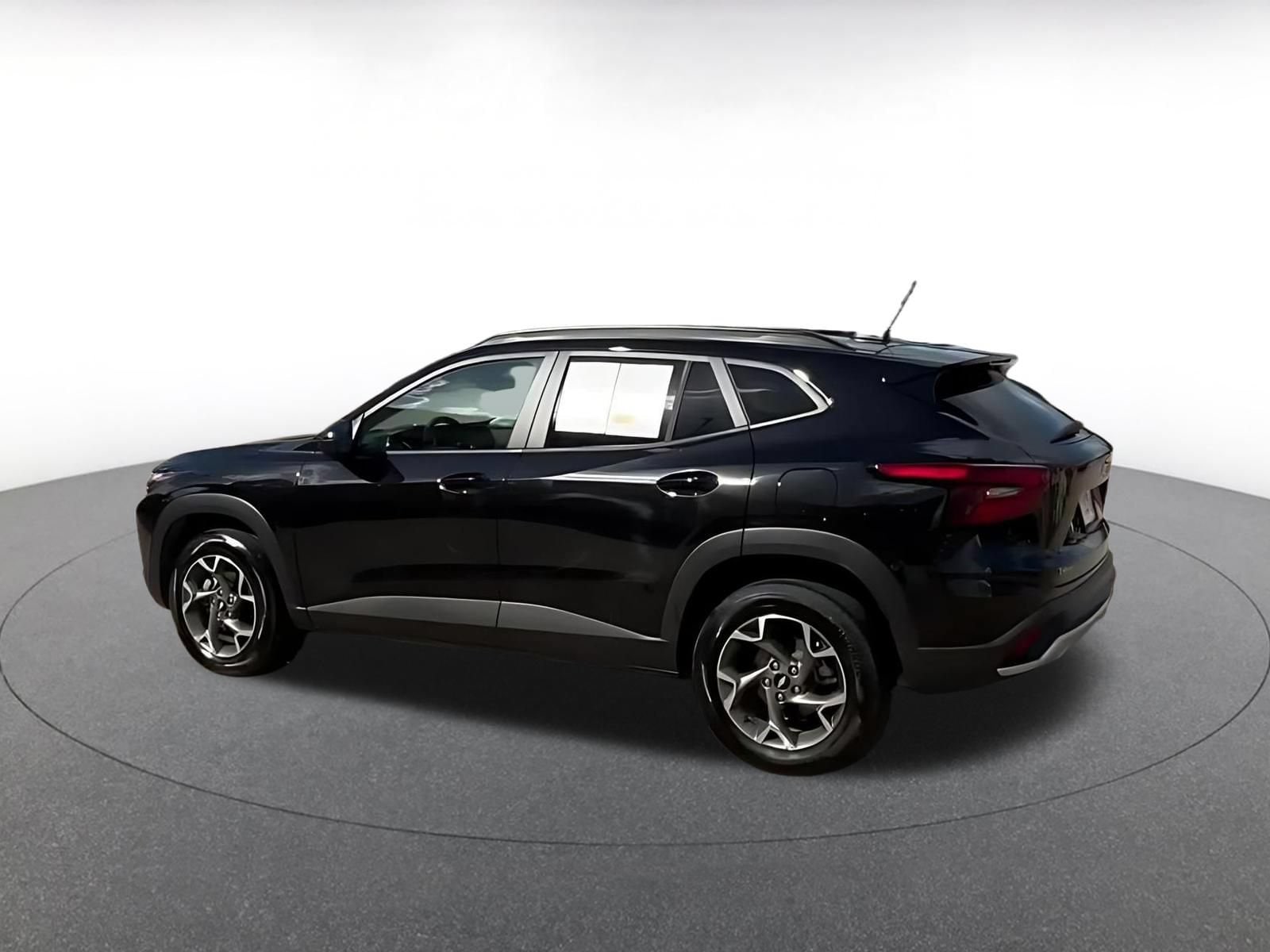 Thumbnail: 2025 Chevrolet Trax - 10