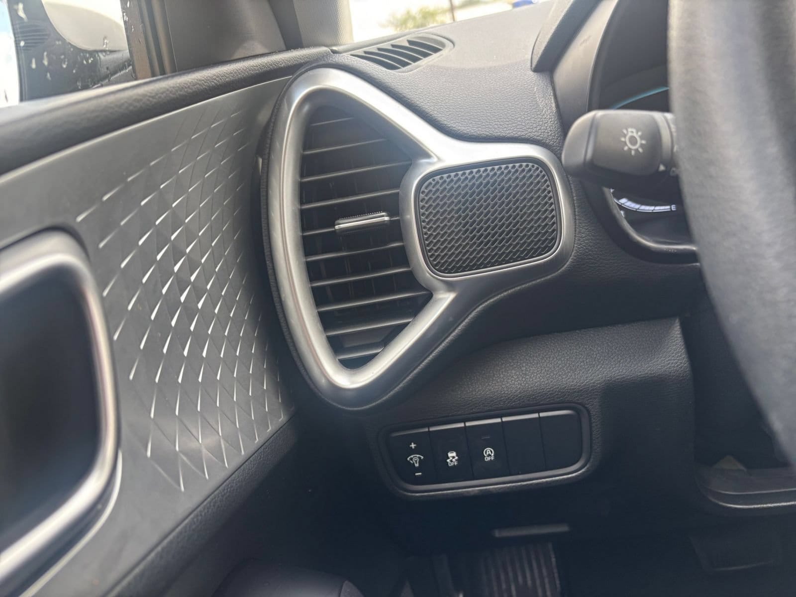 Thumbnail: 2025 Kia Soul - 31