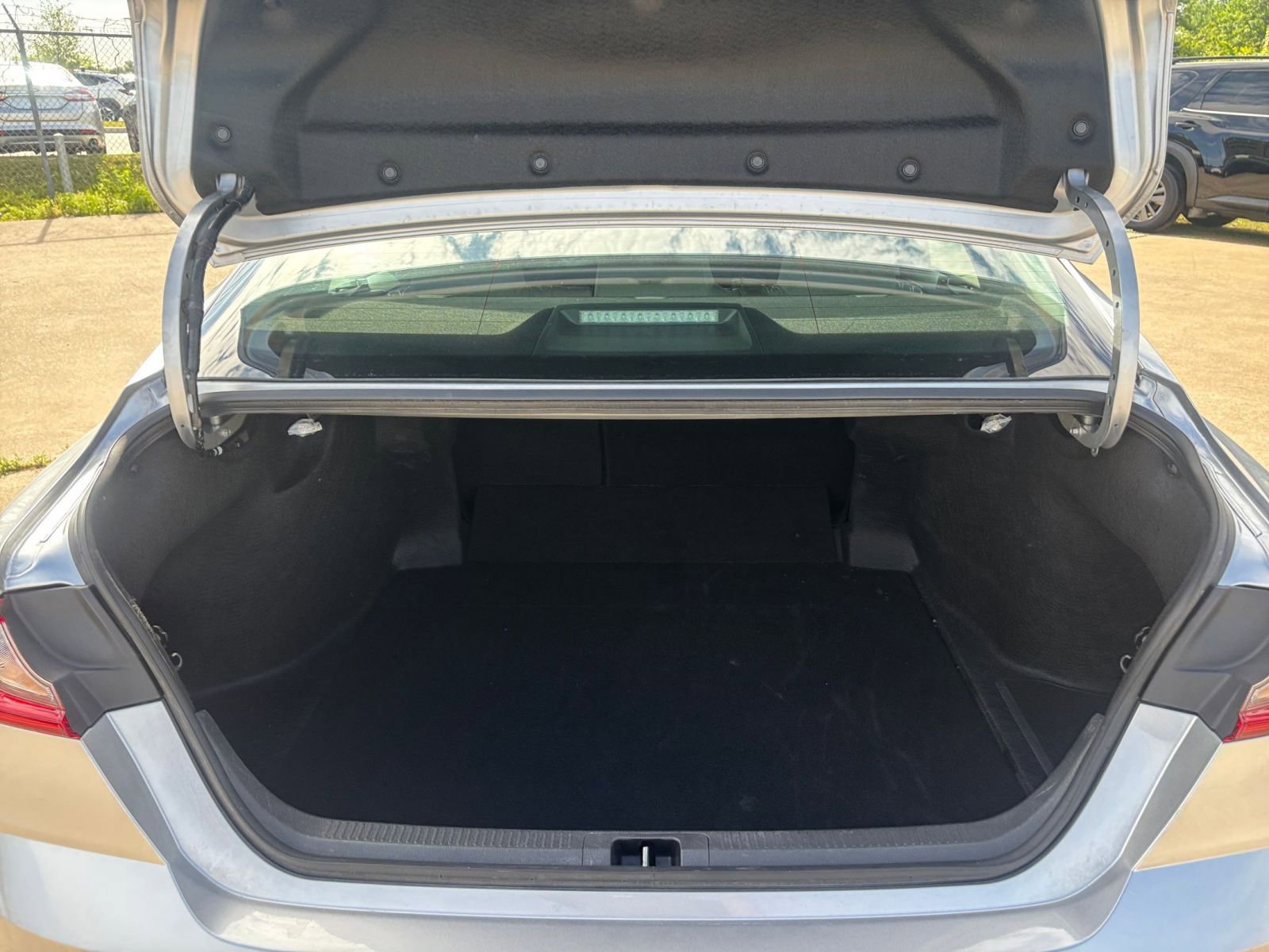 Thumbnail: 2025 Toyota Camry - 30