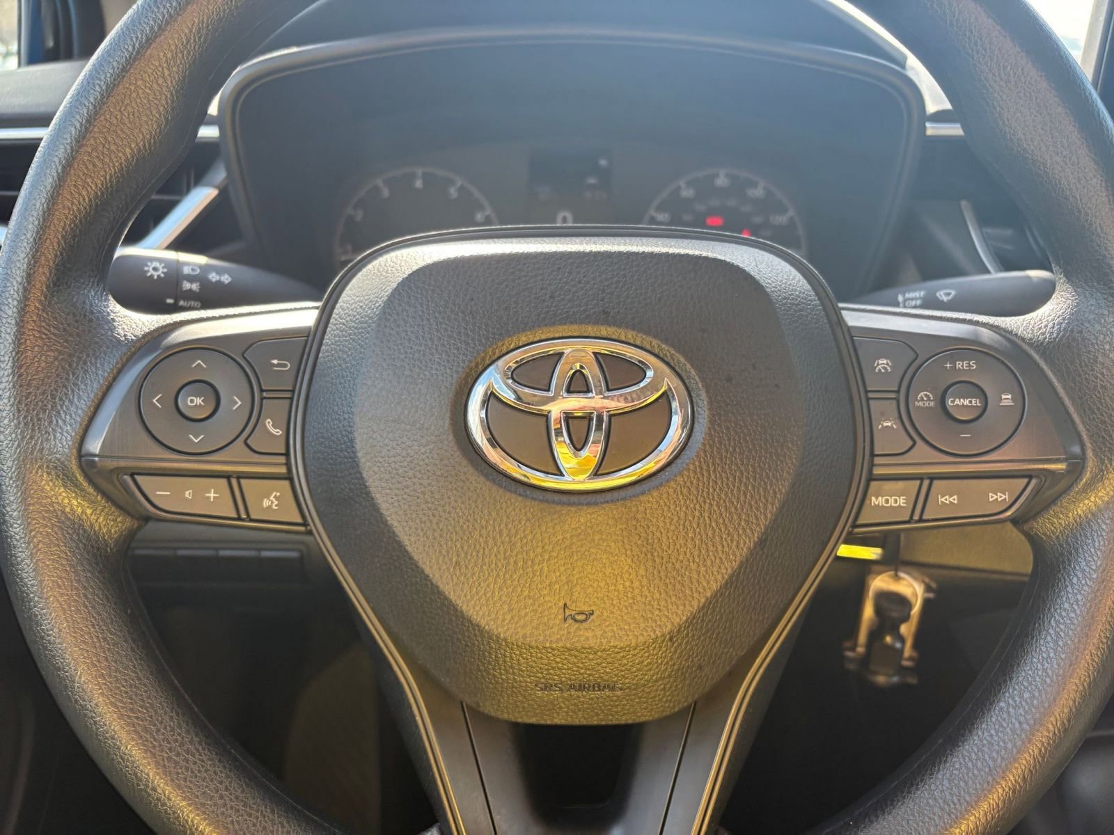 2024 Toyota Corolla LE 21