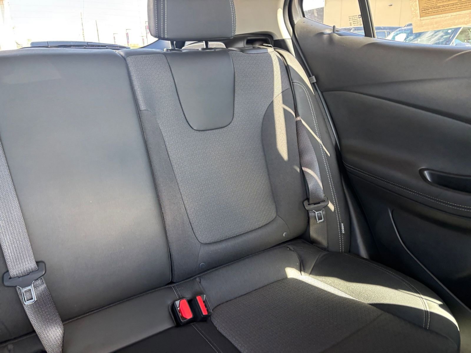 Thumbnail: 2025 Buick Encore GX - 35