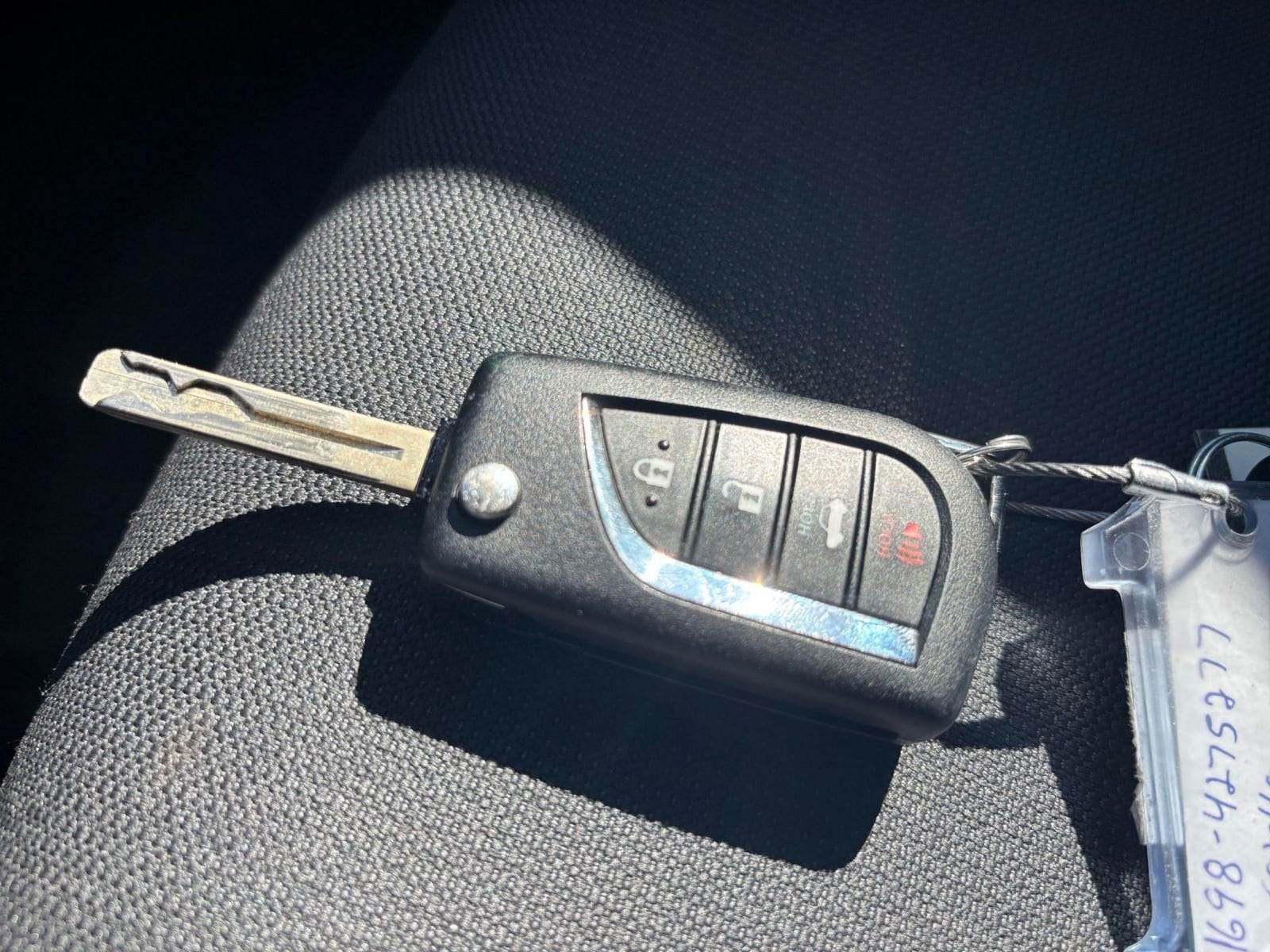 Thumbnail: 2025 Toyota Corolla - 22