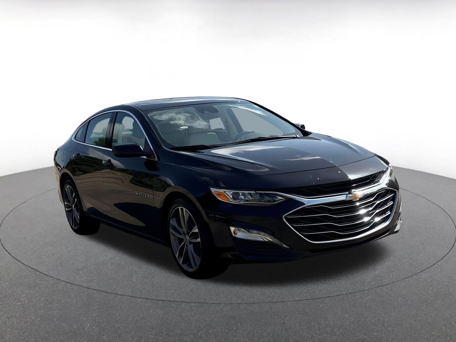 Thumbnail: 2024 Chevrolet Malibu - 1
