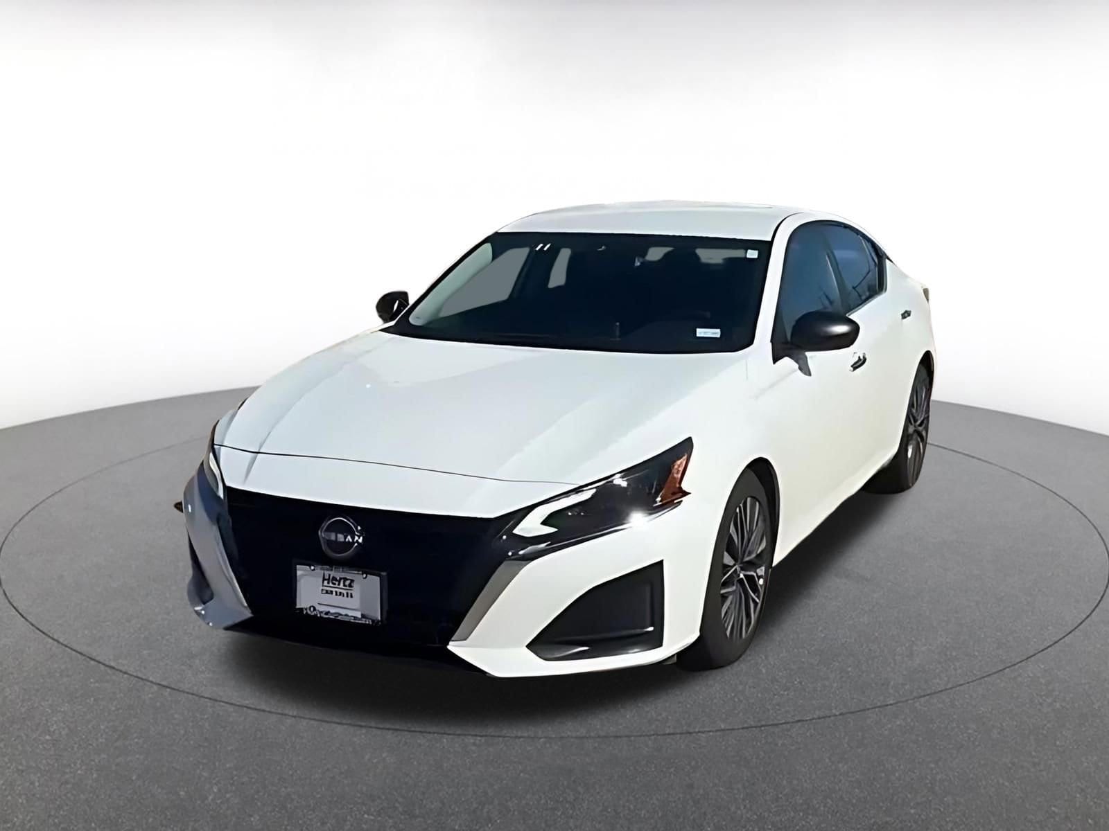 Thumbnail: 2025 Nissan Altima - 7