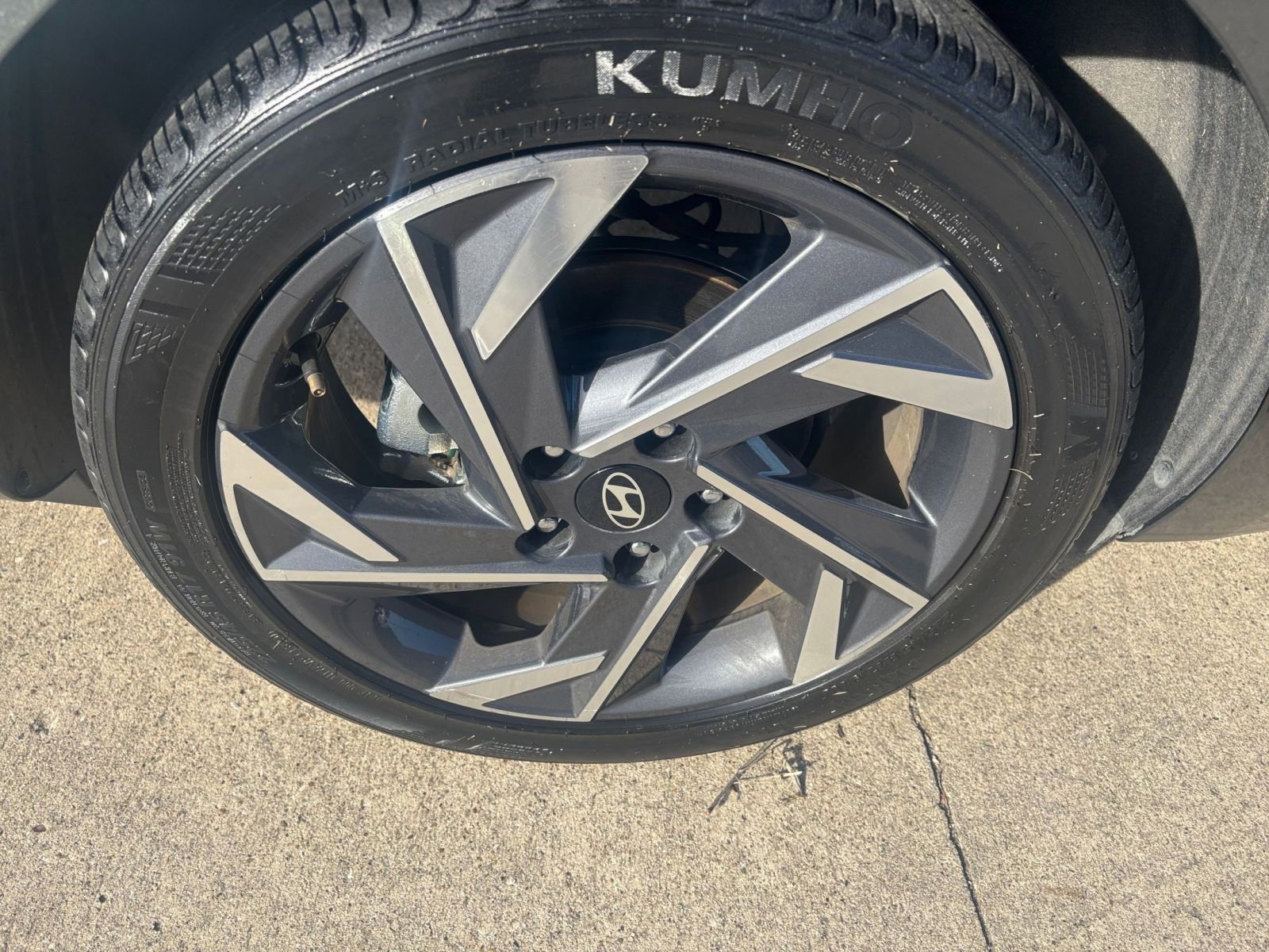 Thumbnail: 2025 Hyundai Elantra - 28