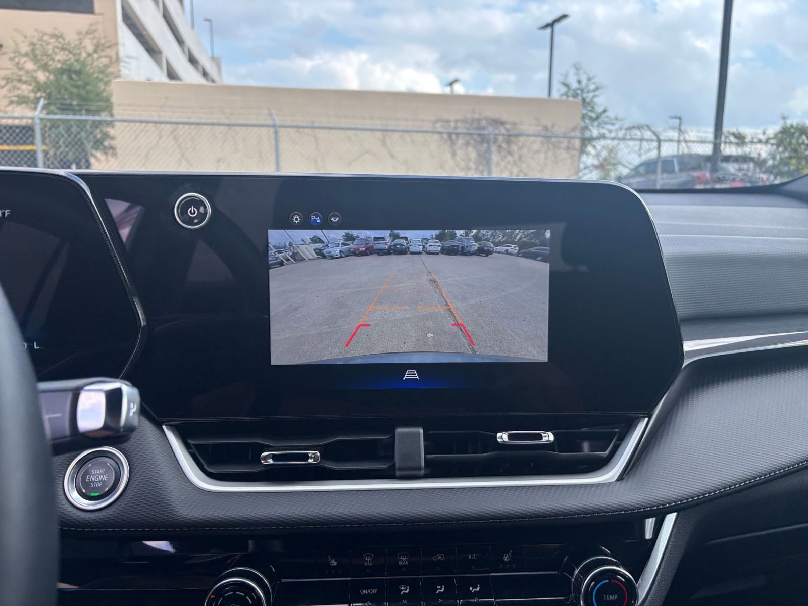 Thumbnail: 2025 Chevrolet Equinox - 17