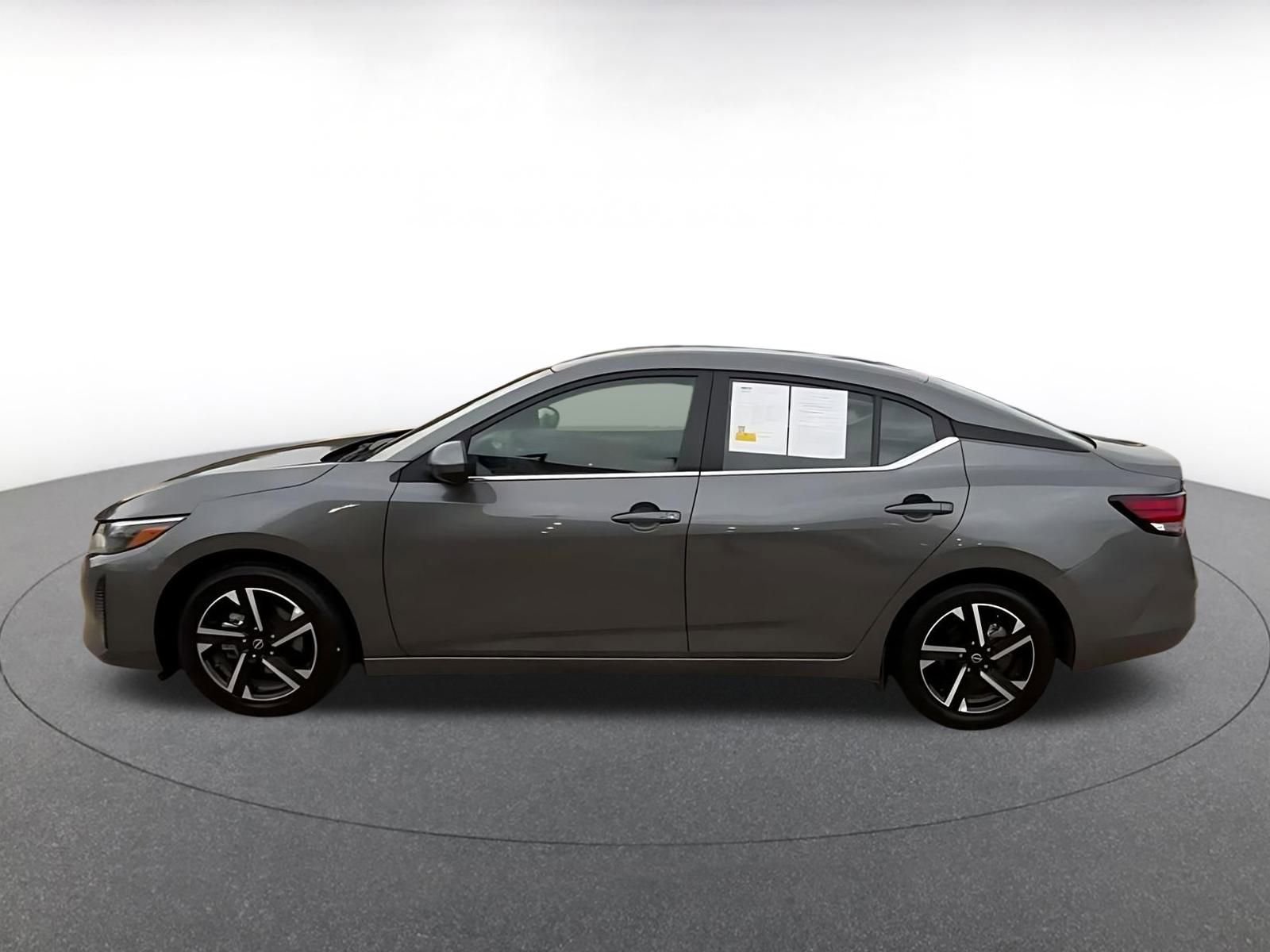 Thumbnail: 2025 Nissan Sentra - 9