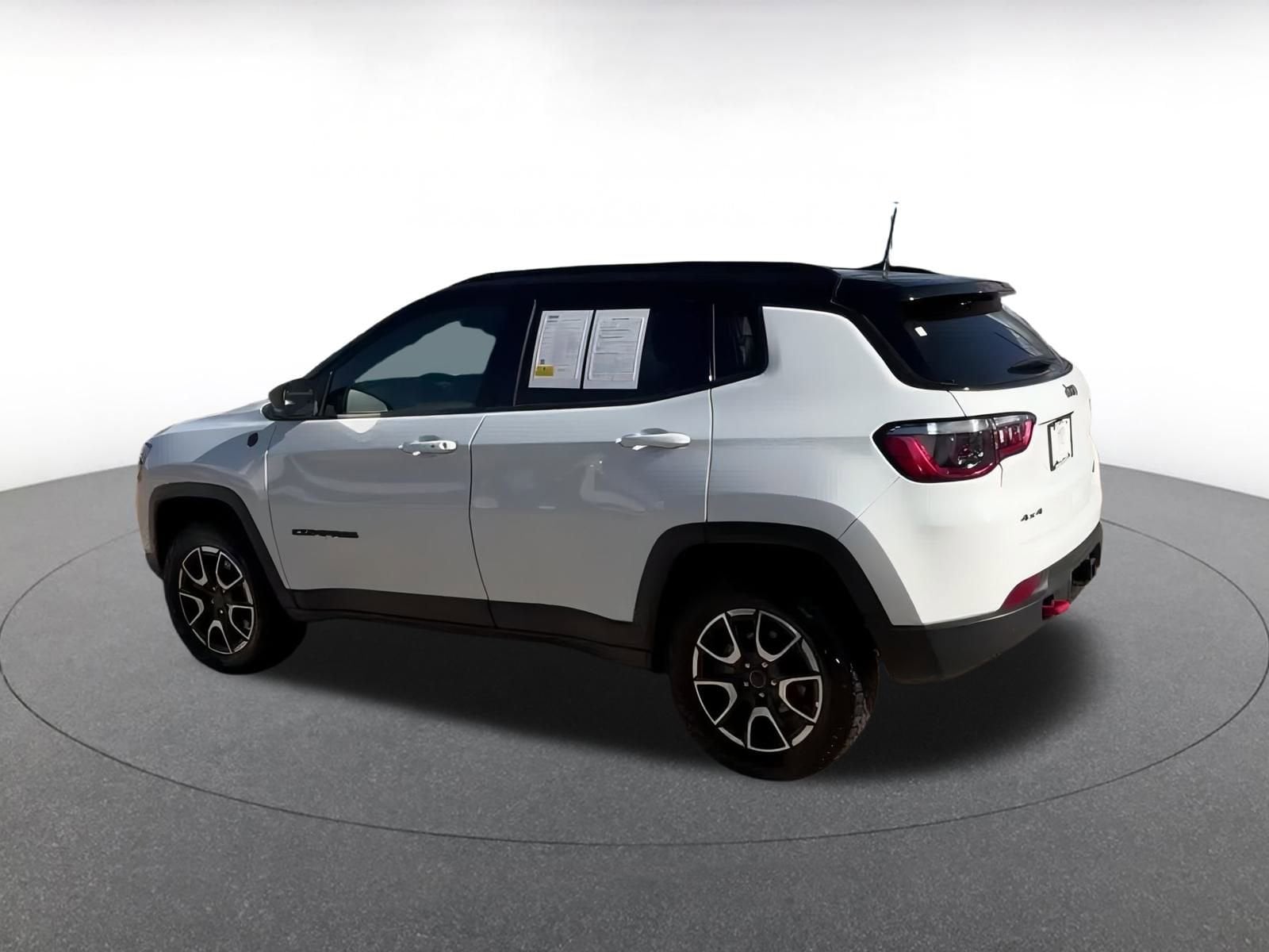 Thumbnail: 2025 Jeep Compass - 11