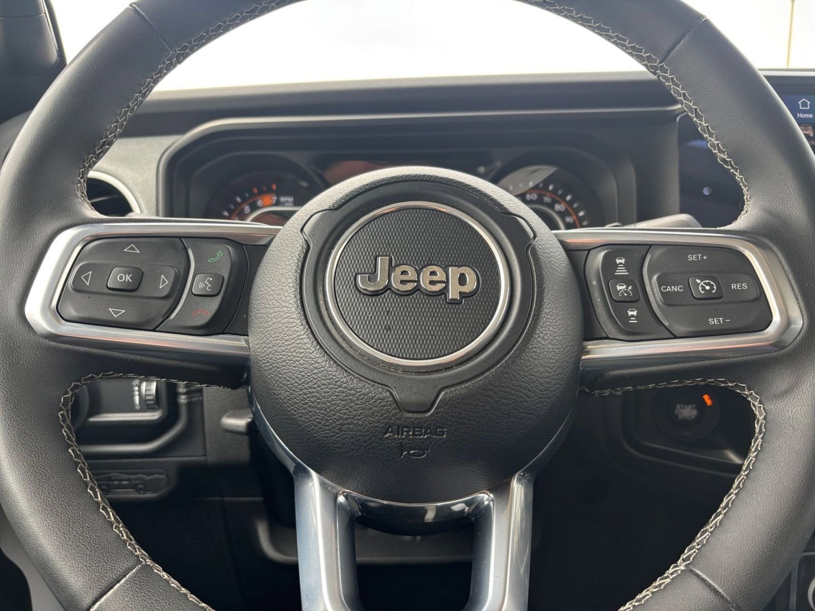 Thumbnail: 2025 Jeep Wrangler - 28