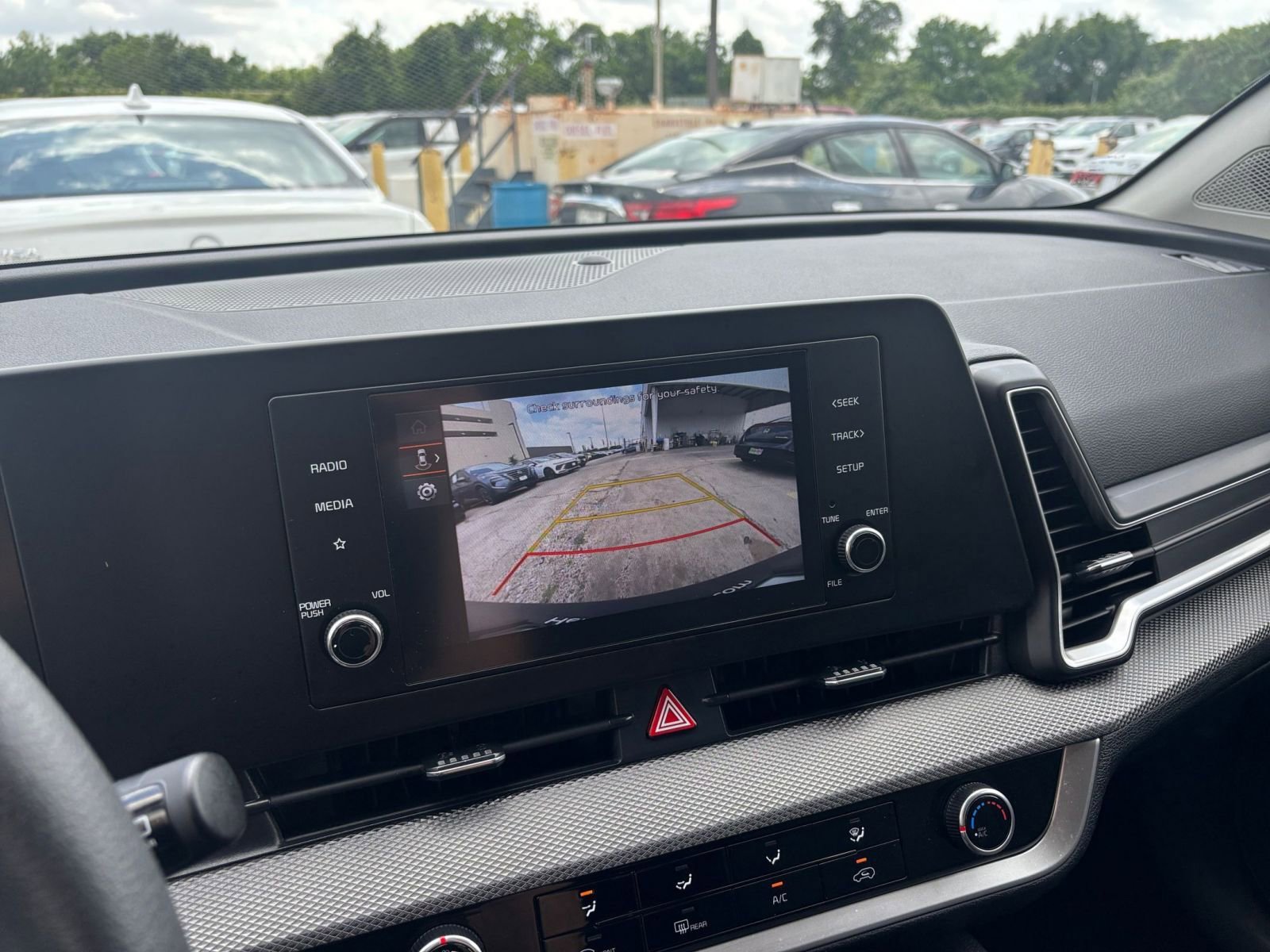 Thumbnail: 2025 Kia Sportage - 23